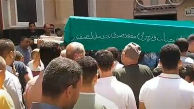 ودعوها بالزغاريد.. والدة الصيدلانية المتوفية قبل فرحها بالمنوفية: مع السلامة ياعروسة الجنة| صور 