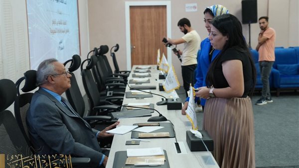 الاستعداد لعقد جلسات