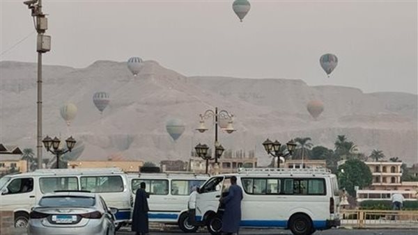 رحلات البالون الطائر