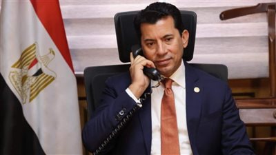 وزير الرياضة يهنئ رئيس اتحاد التايكوندو بنتائج المنتخب في بطولة إفريقيا