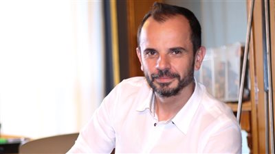 منتج خمس جولات يكشف أسباب رفع الفيلم من دور العرض