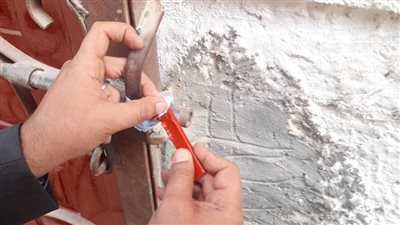 غلق معمل تحاليل و5 ورش صناعية مخالفة في الشرقية