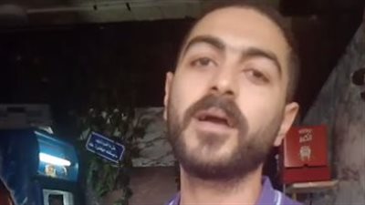 شاب يوزع وجبات طعام بالمجان لمرضى الأورام بالعمرانية: ورثت عمل الخير من والدتي| بث مباشر