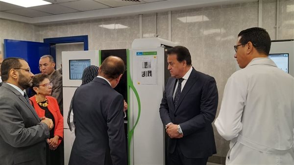 وزير الصحة يتفقد