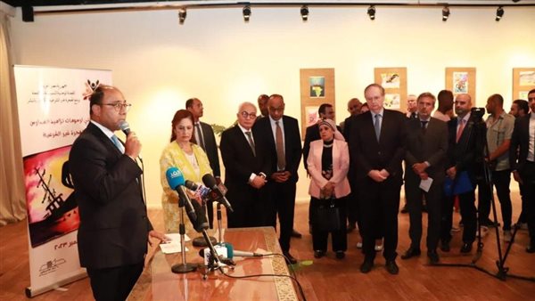 معرض فني للتوعية