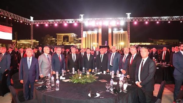 مسئولو شركة العاصمة