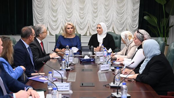 نيفين القباج تستقبل