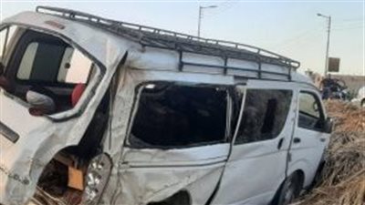 مصرع شخص وإصابة 10 في انقلاب ميكروباص بأبو النمرس