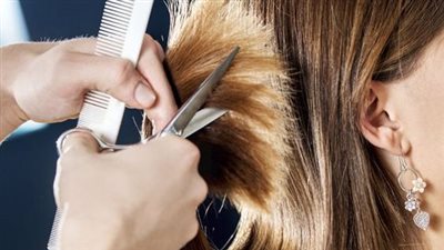 قصات شعر طويل مدرج فرنسي.. أشهر صيحات للفتيات والرجال والأطفال بالصور