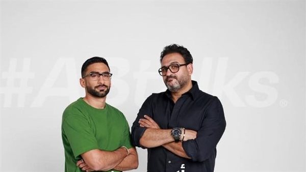 أكرم حسني وأنس بوخش