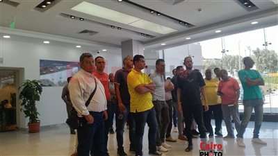 اشتباكات بين ملاك شيري أريزو 5 وموظفي الوكيل المصري بسبب عيب صناعة بالفتيس