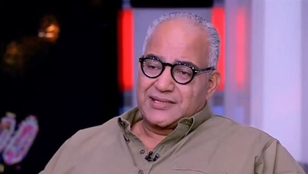 الفنان بيومي فؤاد