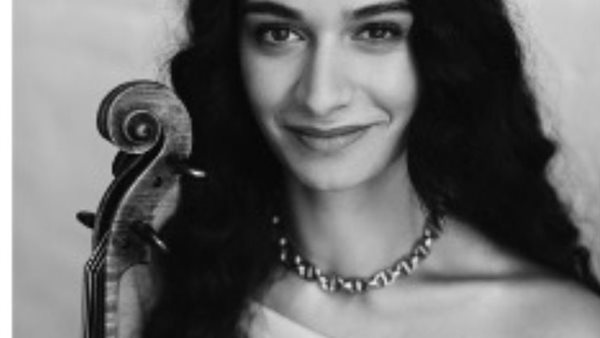 سيندي محمد ڤيولا