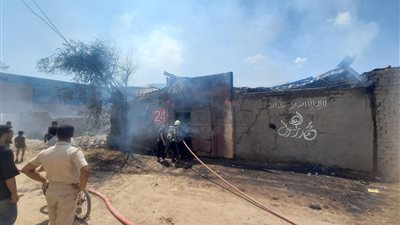 السيطرة على حريق مصنع كيماويات غير مرخص بالمنوفية | صور