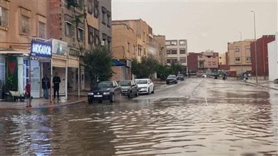 بعد الزلزال المدمر.. سيول جارفة تجتاح إقليم ميدلت بالمغرب | فيديو وصور 