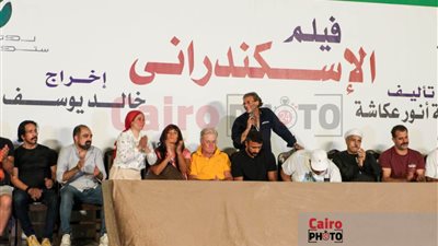 بحافظ على قيمة الفنان.. خالد يوسف: عمري ما حصلي مشاكل مع نجوم بسبب ترتيب الأسماء على التتر