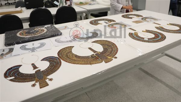  قلادات توت عنخ آمون