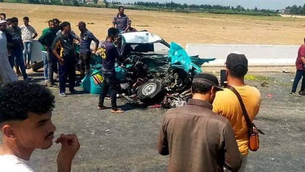 انقلاب سيارة محملة