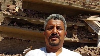 سكان العقار المنهار بسوهاج: إحنا 5 أسر بننام في الشارع.. وجهاز 4 عرايس راح | بث مباشر