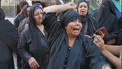 نصح أخوه يطلقها لسوء سلوكها.. تشييع جثمان شخص لقي مصرعه على يد أقاربه بالخصوص | بث مباشر 