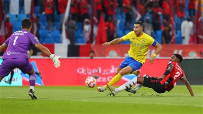 رونالدو يقود النصر للفوز بثلاثية أمام الرائد بالدوري السعودي
