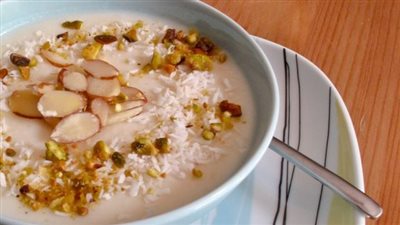 طريقة عمل المهلبية بالنشا.. خطوات سهلة وبسيطة سيحبها طفلك