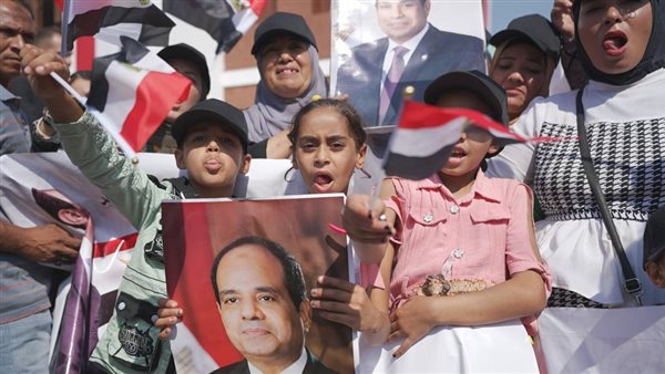 السيسي يصل محافظة