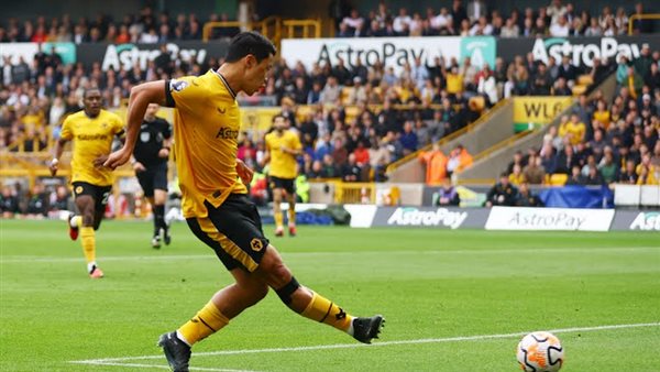 هدف ولفرهامبتون أمام