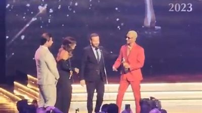 محمد رمضان يفوز بجائزة أفضل ممثل عربي في حفل الموريكس دور