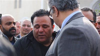 محمد فؤاد يستقبل عزاء شقيقه في مسجد حسين صدقي بالمعادي اليوم
