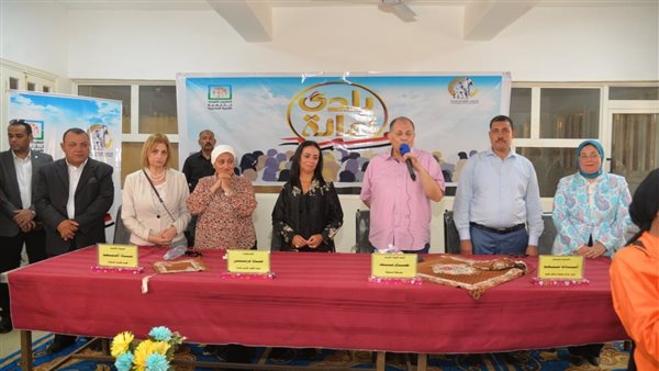 محافظ أسيوط والدكتورة