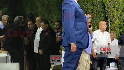 عمرو مصطفى وحسام حسني ومحمد لطفي أبرز حضور عزاء شقيق محمد فؤاد | صور