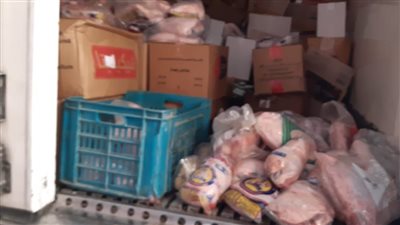 تموين الأقصر يضبط سيارة محملة بلحوم ودواجن فاسدة 