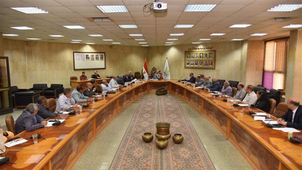 اجتماع جامعة أسيوط