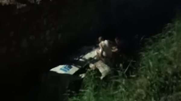 انقلاب سيارة ميكروباص