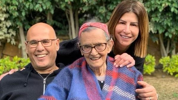 أمينة شلباية ووالدتها