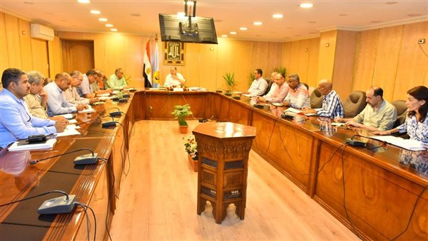 محافظ أسيوط