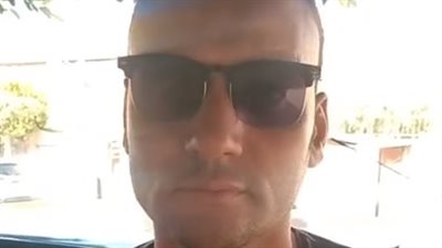 شاب يخصص سيارته لنقل الأهالي مجانًا بالمنوفية: عاوز أجبر بخاطر الناس لوجه الله | بث مباشر