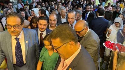 أمين الأعلى للإعلام ورئيس اتحاد الناشرين العرب يفتتحان مكتبة عصير الكتب