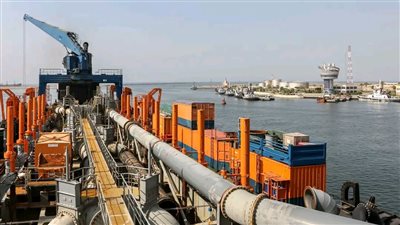 ميناء دمياط يستقبل سفينة روسية على متنها حمولة تقدر بـ26525 طن قمح