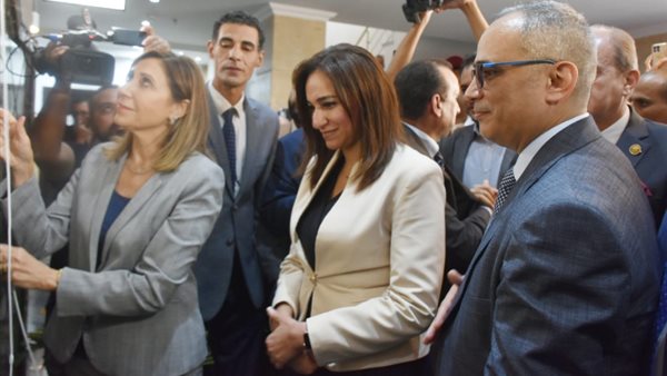 وزيرة الثقافة تتفقد
