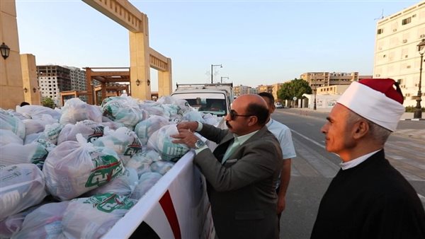 محافظ أسوان