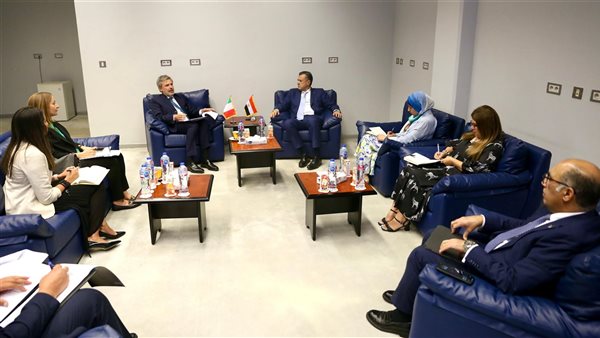 جانب من اللقاء