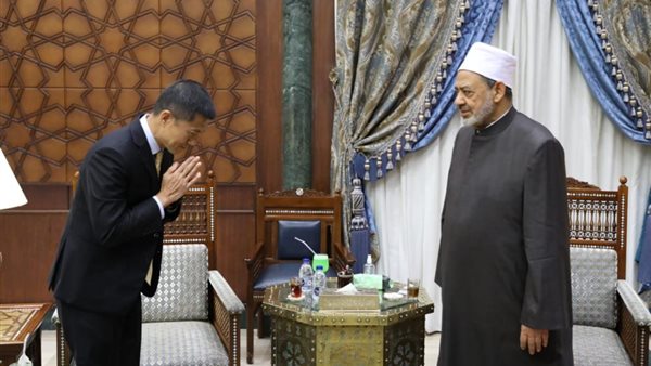 سفير تايلاند يلتقي