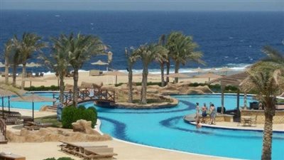 انطلاق فعاليات الاحتفال بيوم السياحة العالمي بمشاركة 50 فنانًا في مرسى علم