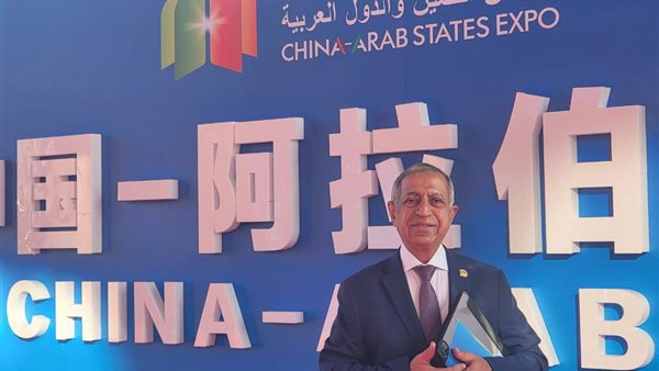 الدكتور إسماعيل عبد