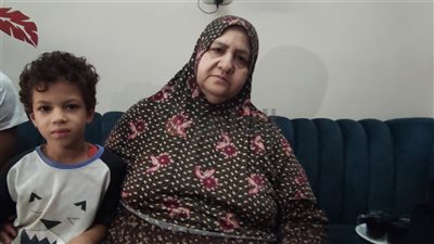 صرخة والدة شاب متغيب في ليبيا: نفسي حد يقولي عايش ولا ميت؟ | فيديو