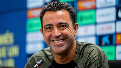 تشافي: جددت عقدي مع برشلونة.. ونحترم جميع الأندية