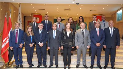 وزيرة التخطيط تجتمع بشركة مصر القابضة للتأمين والشركات التابعة لمناقشة خطط العمل المستقبلية