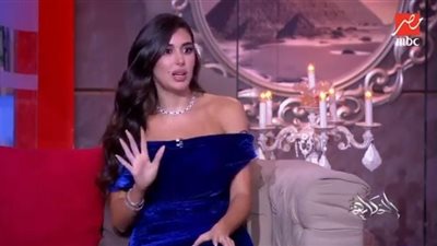 ياسمين صبري: وصلت لعلامات تجارية كبيرة بدون واسطة.. ولما بيبقى معايا صديقتي وجوزها ييجي بمشي